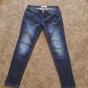Maurices jeans